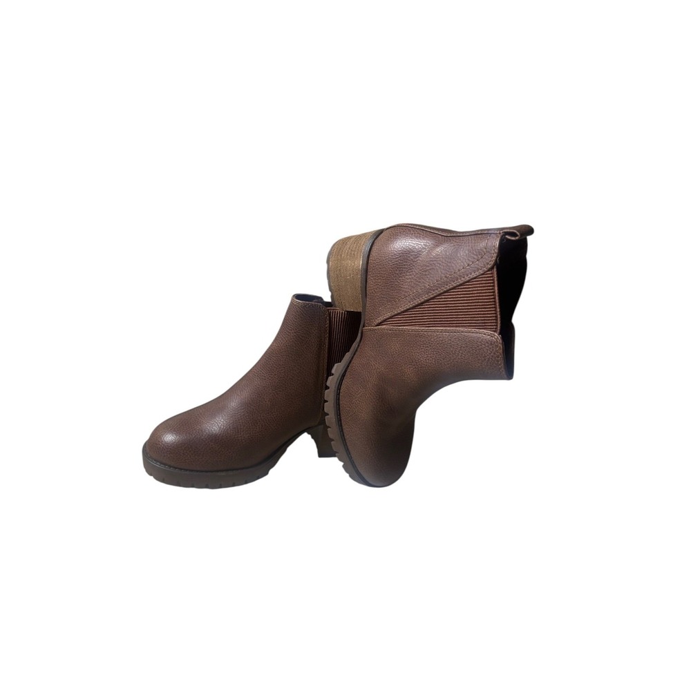 MIA Jody Lug Sole Chunky Chelsea Boots Edgy Brown Size 6.5 NWB Stacked Heel